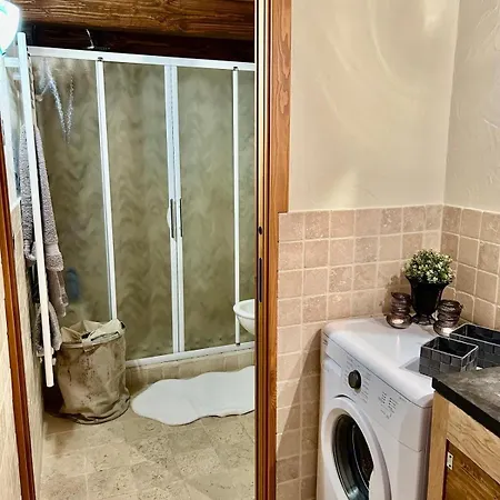 Apartman Tsi Nos Con Giardino E Balcone