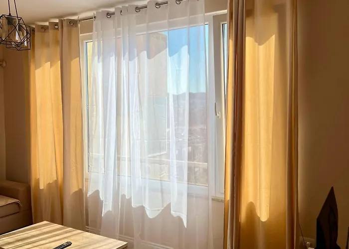 Tsi Nos Con Giardino E Balcone *