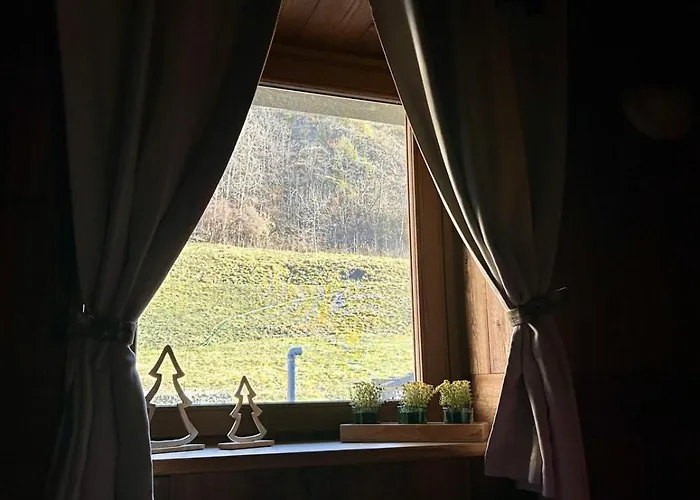 아파트 Tsi Nos Con Giardino E Balcone