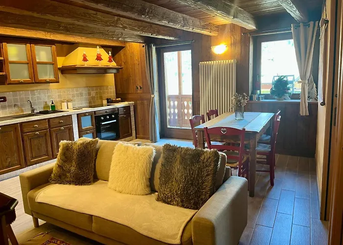 Tsi Nos Con Giardino E Balcone Apartment La Salle